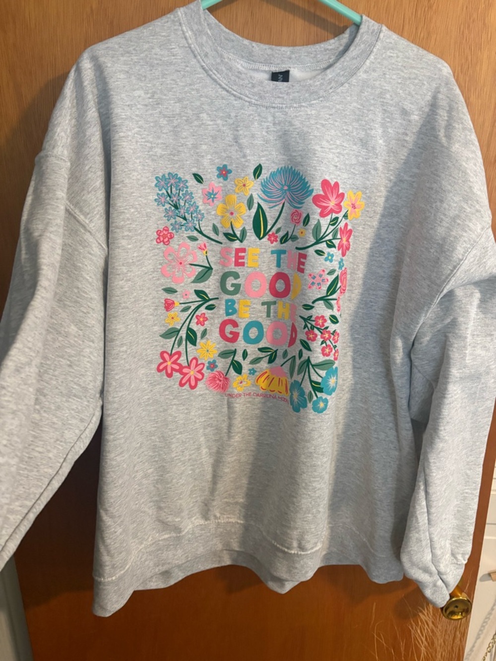 Gildan Light Gray Floral Crewneck Sweatshirt with Colorful Flowers